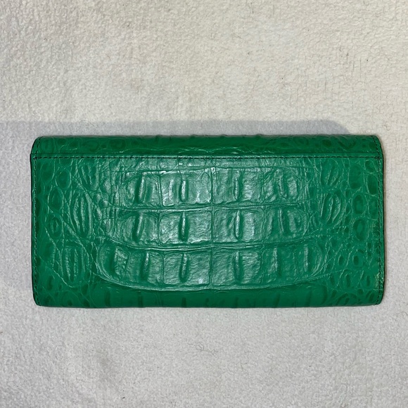 Green Kate Spade wallet - Picture 3 of 3